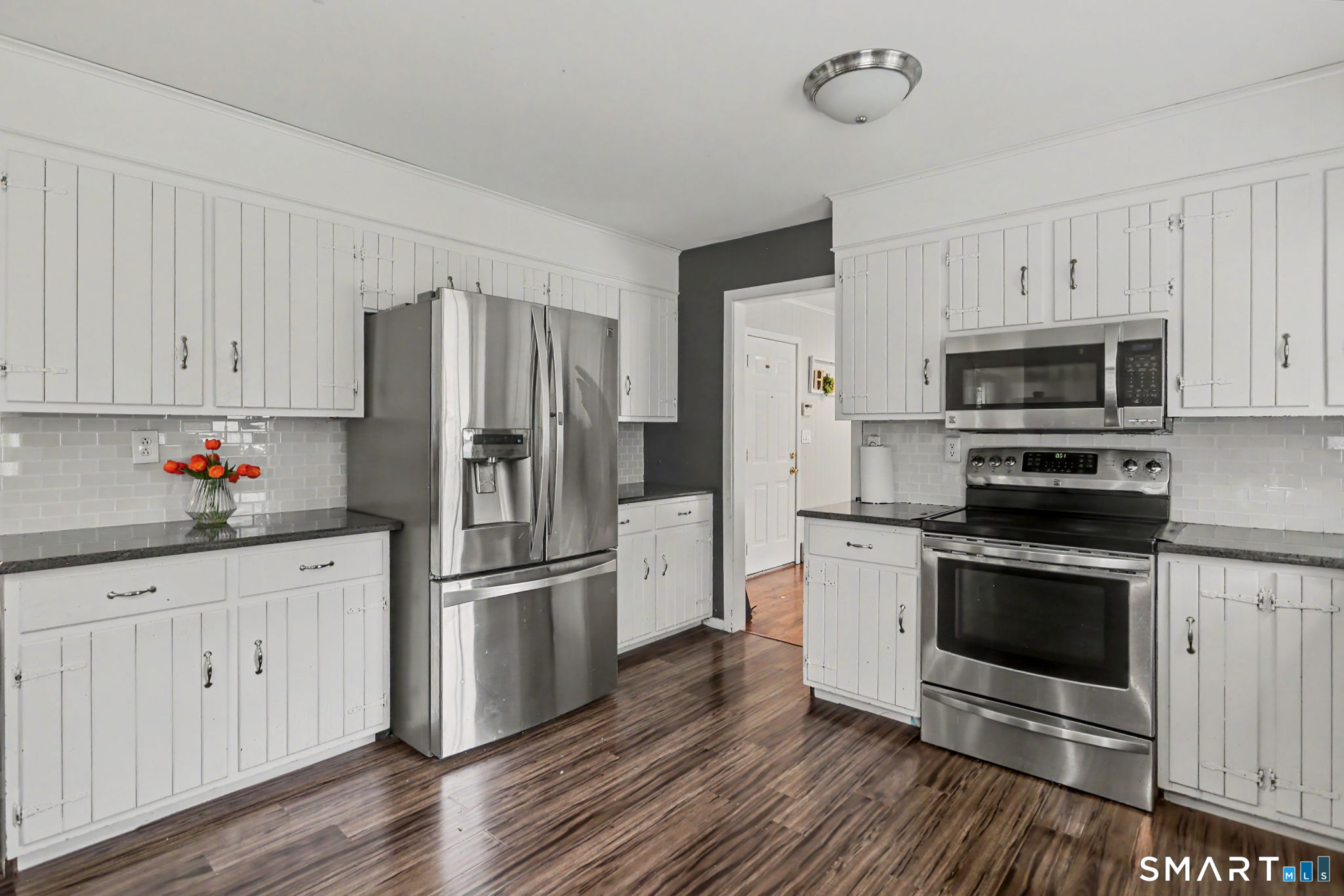 735 Daniels Farm Road Trumbull, CT 06611 - Photo 8 of 38 Gallery Image 8