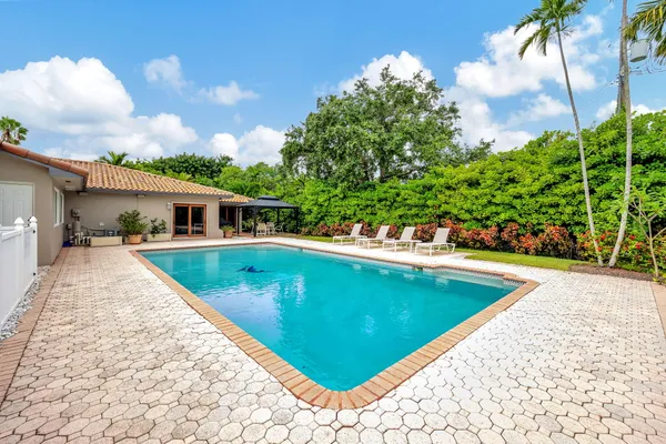 an empty room with closet