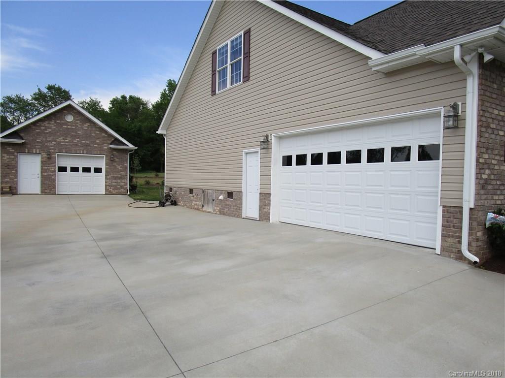 263 Rippling Creek Drive York, SC 29745 - Photo 3 of 31 Gallery Image 3