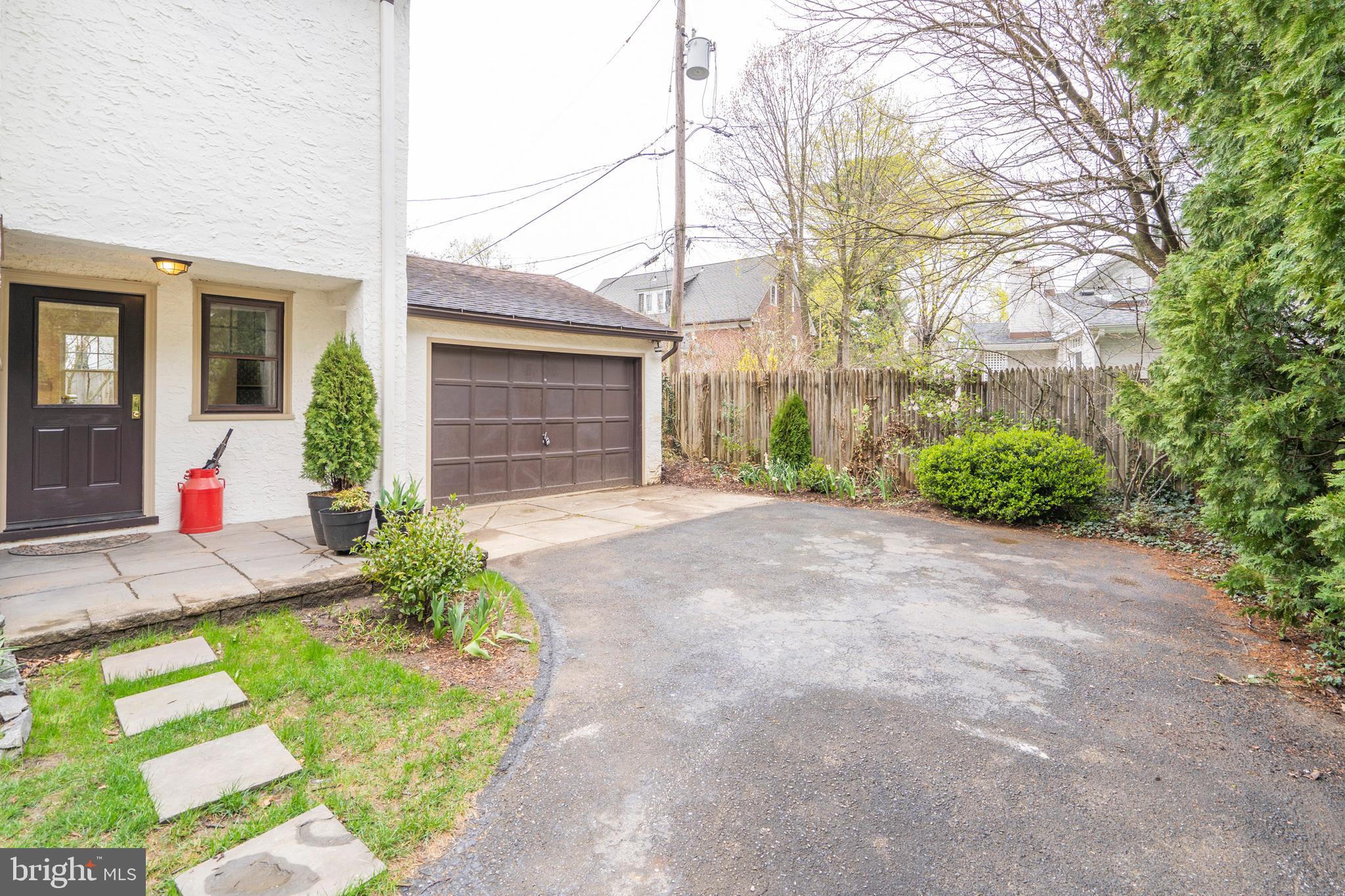 307 Hamilton Road Wynnewood, PA 19096 - Photo 3 of 48 Attached Garage