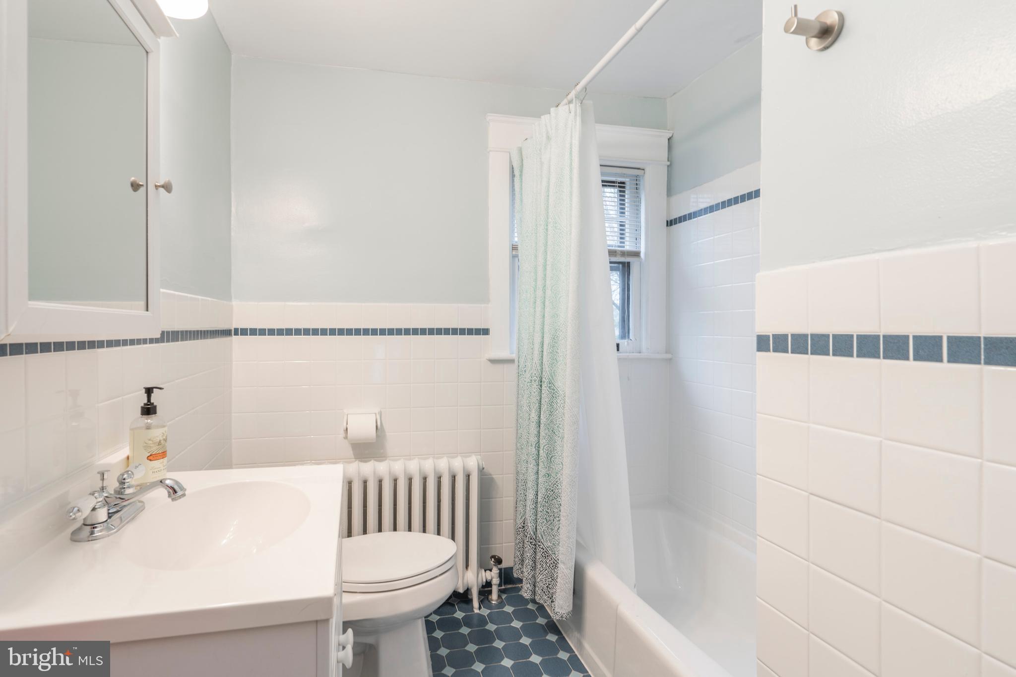 307 Hamilton Road Wynnewood, PA 19096 - Photo 32 of 48