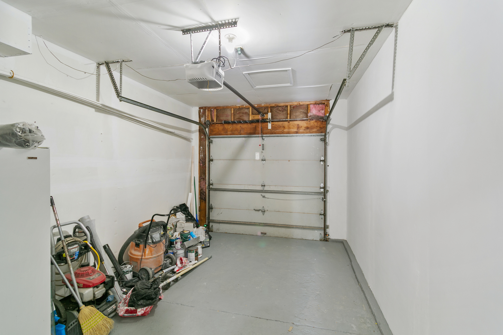 27W031 Cooley Avenue Winfield, IL 60190 - Photo 15 of 17