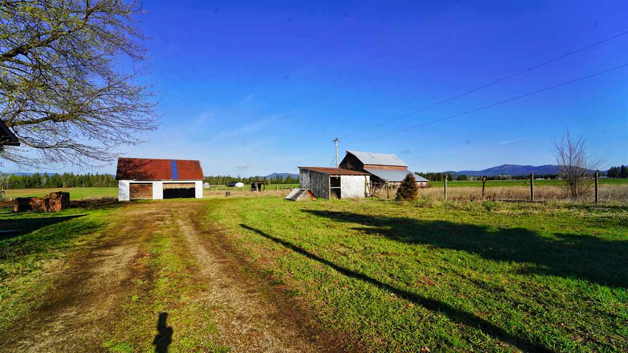 38811 North Short Road Deer Park, WA 99006 - Photo 11 of 12