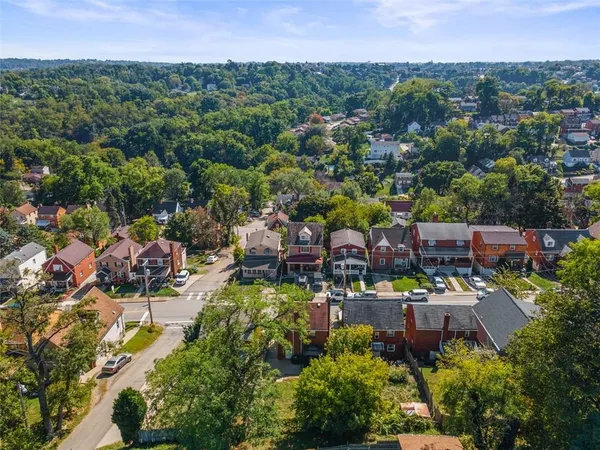 $180,000 | 661 Dunster Street, Pittsburgh, PA 15226