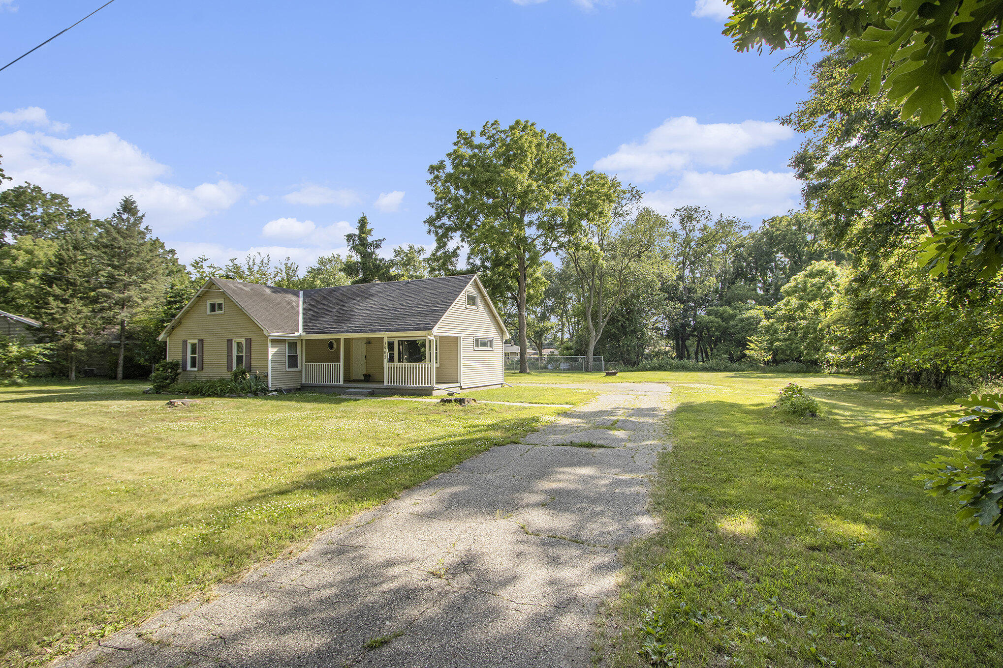 3905 Nazareth Road Kalamazoo, MI 49004 - Photo 18 of 20 3905nazareth_25_581
