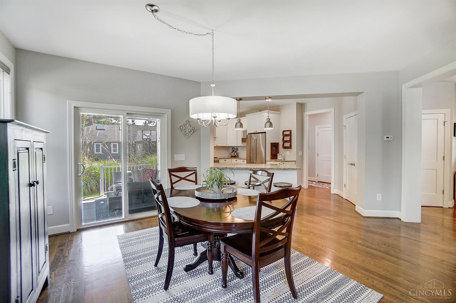 8186 Forest Road Cincinnati, OH 45255 - Photo 11 of 51