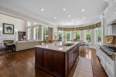 $3,375,000 | 1150 West Keswick Lane, Lake Forest, IL 60045