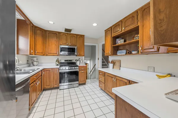 $475,000 | 6065 Chase Avenue, Downers Grove, IL 60516