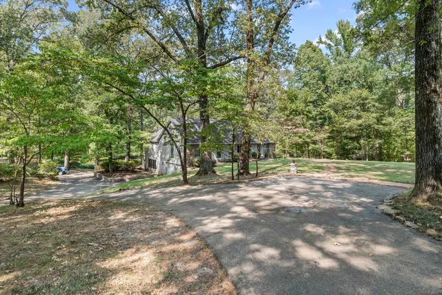 $585,000 | 6455 Palomino Drive, Lakeland, TN 38002