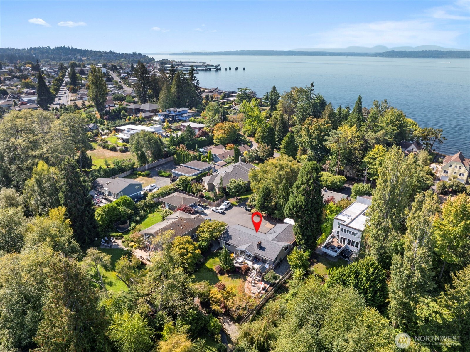 834 Cary Road Edmonds, WA 98020 - Photo 37 of 40 a view of a city