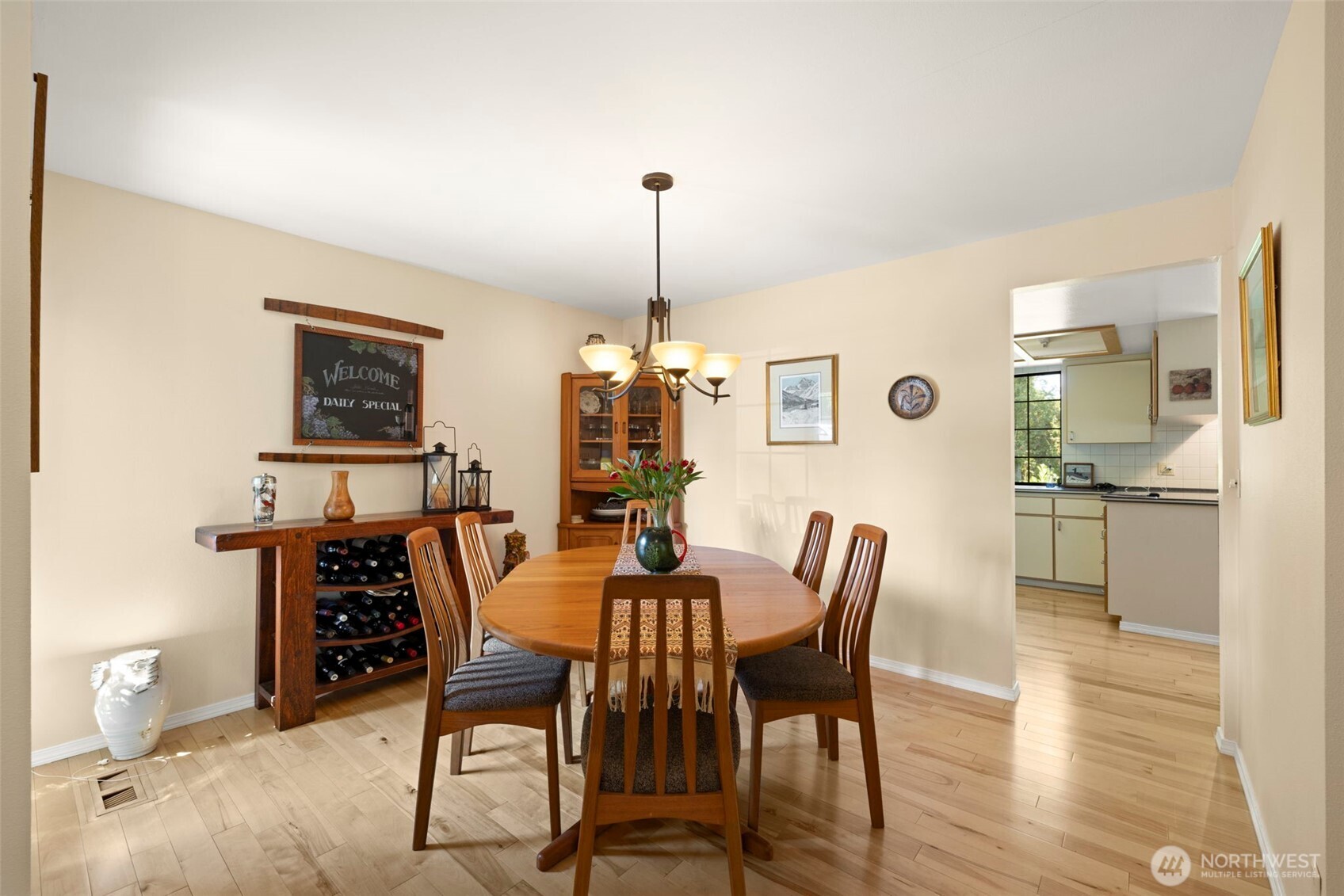 834 Cary Road Edmonds, WA 98020 - Photo 9 of 40 a dining room with furniture and window