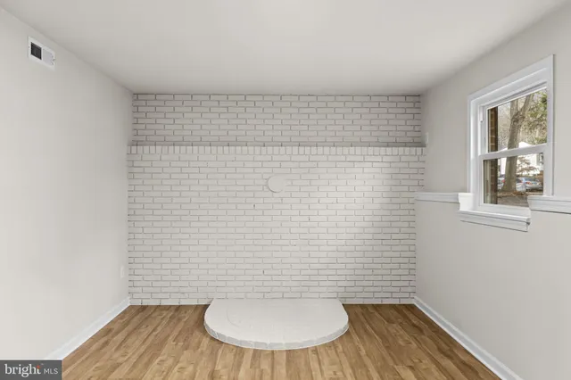 $399,900 | 341 Albany Street, Fredericksburg, VA 22407