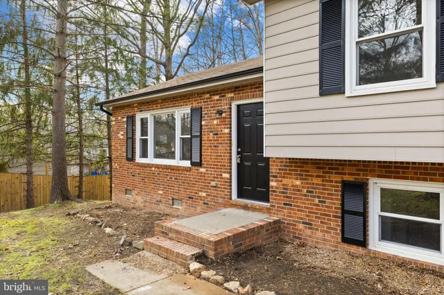 $399,900 | 341 Albany Street, Fredericksburg, VA 22407