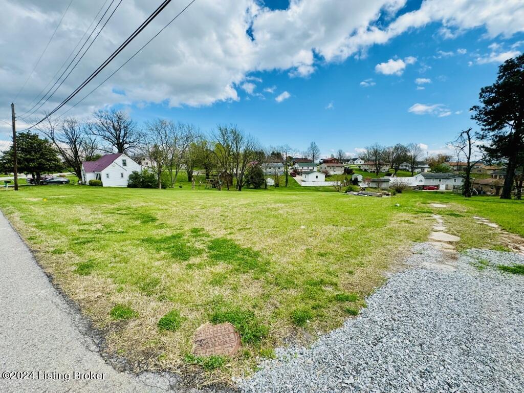 201 Booker Road Springfield, KY 40069 - Photo 5 of 5 IMG_8064
