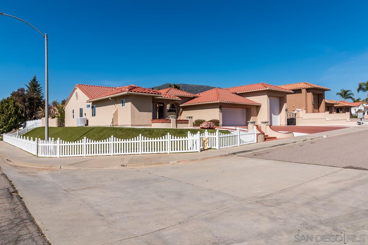 2966 Manzanita View Road Alpine, CA 91901 - Photo 3 of 22