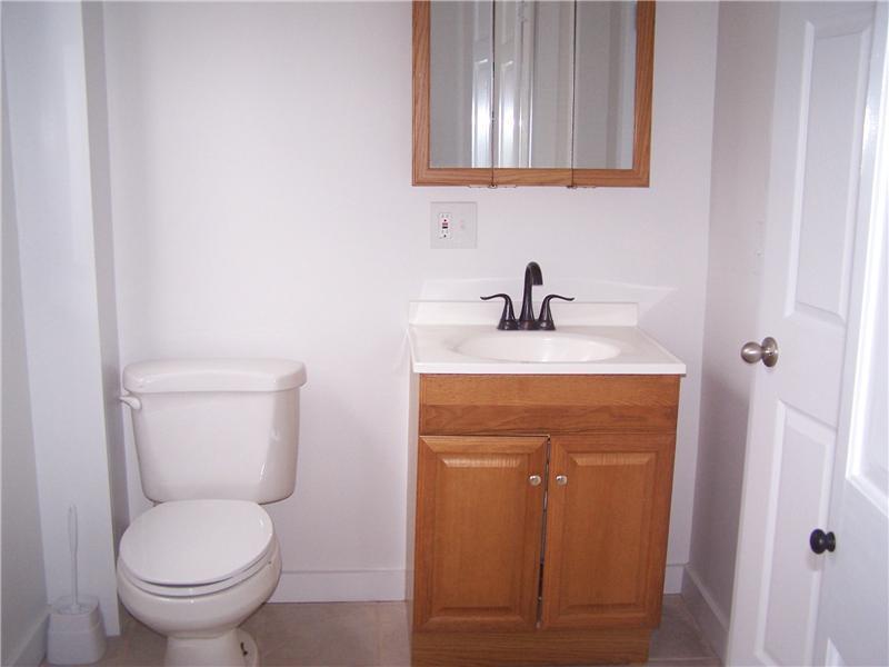 224 Paris Hill Road South Paris, ME 04281 - Photo 9 of 13 Bathroom.
