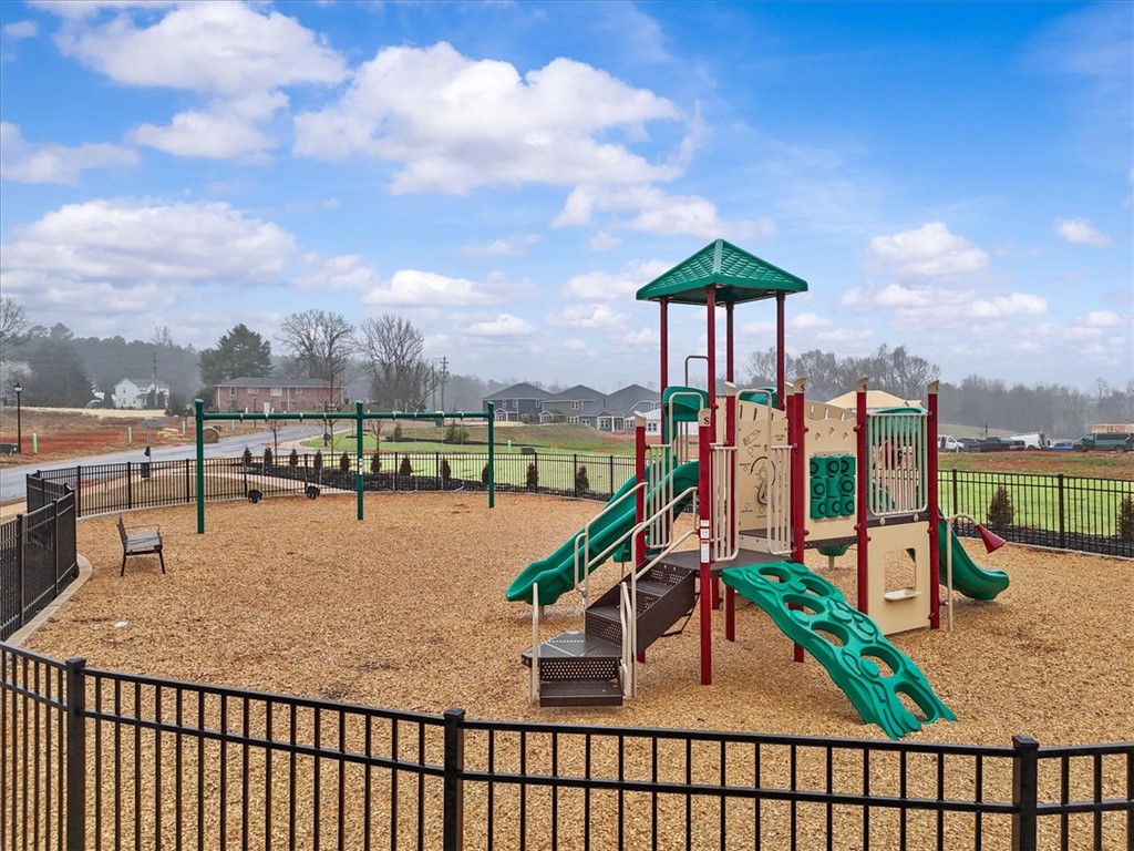 109 Kerwin Court Woodruff, SC 29388 - Photo 33 of 35