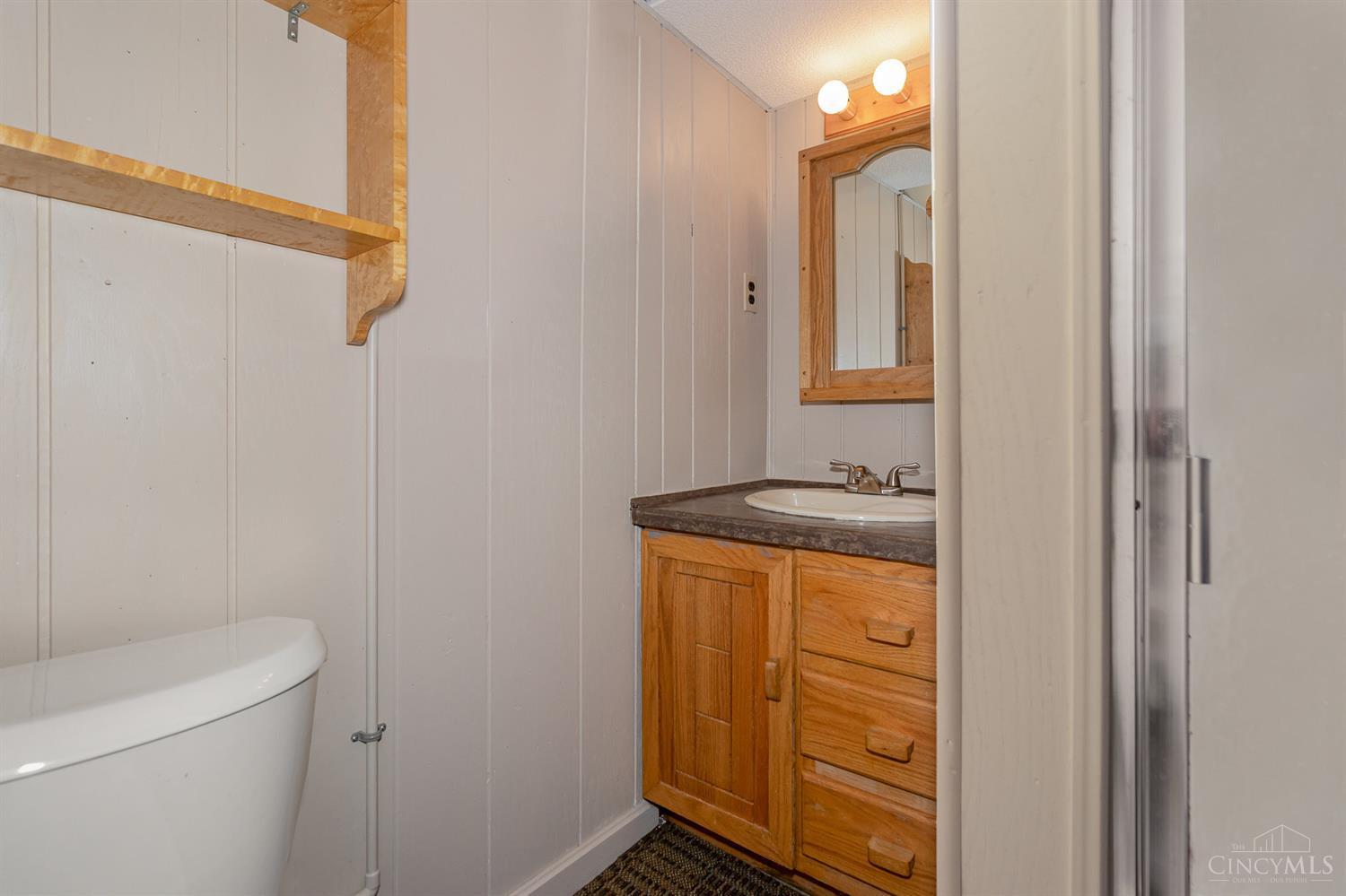 3297 Diehl Road Cincinnati, OH 45211 - Photo 19 of 26 Gallery Image 19