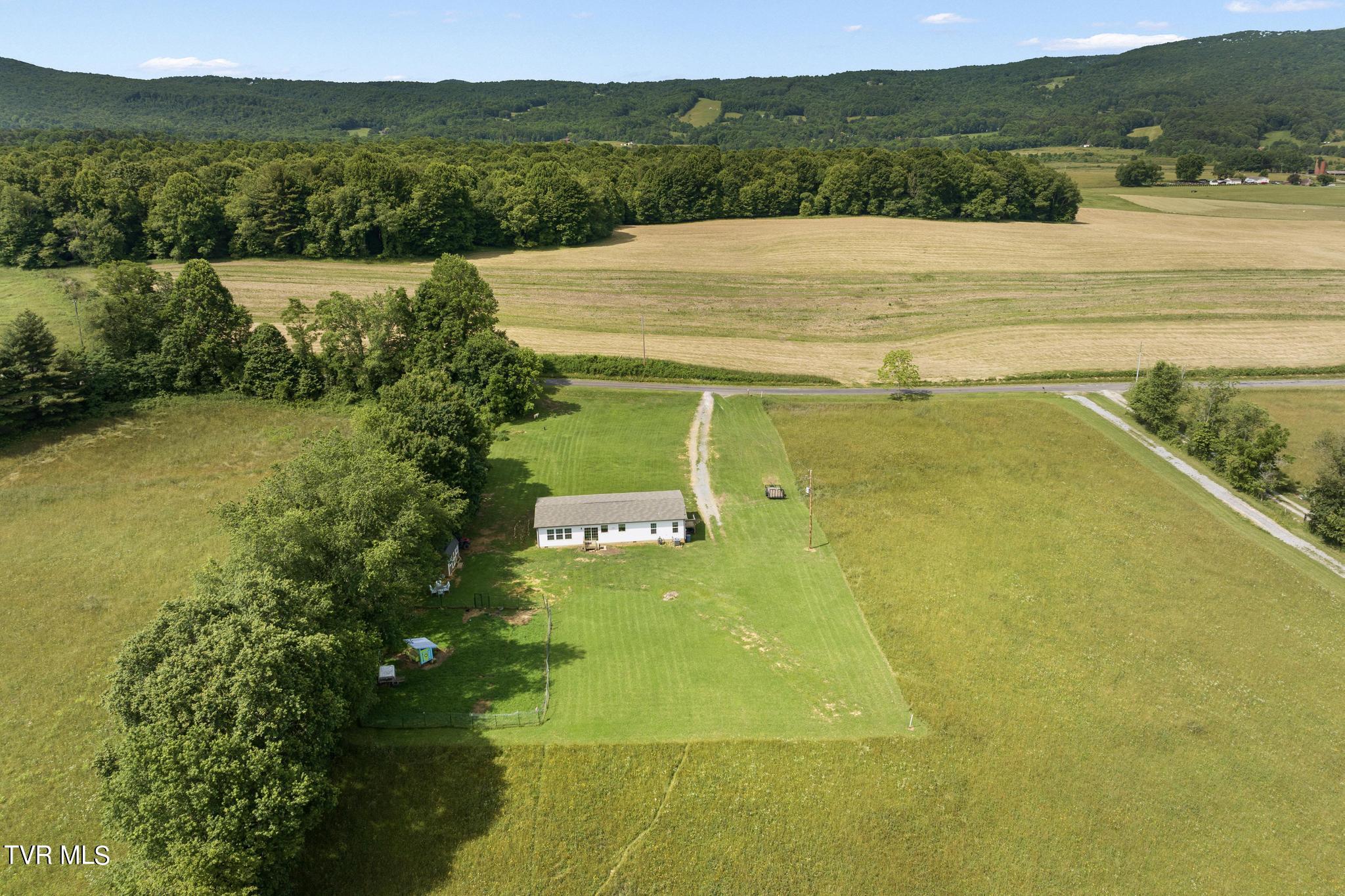 429 Gentry Road Shady Valley, TN 37688 - Photo 34 of 51 DJI_0061 - Copy