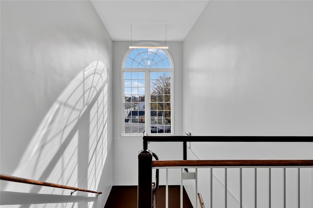 1624 Lonsdale Avenue, Unit 101 201 301 308 Lincoln, RI 02865 - Photo 12 of 14