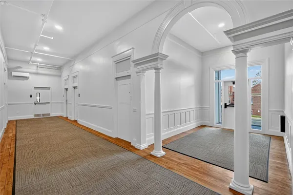 $1,875 | 1624 Lonsdale Avenue, Unit 301, Lincoln, RI 02865