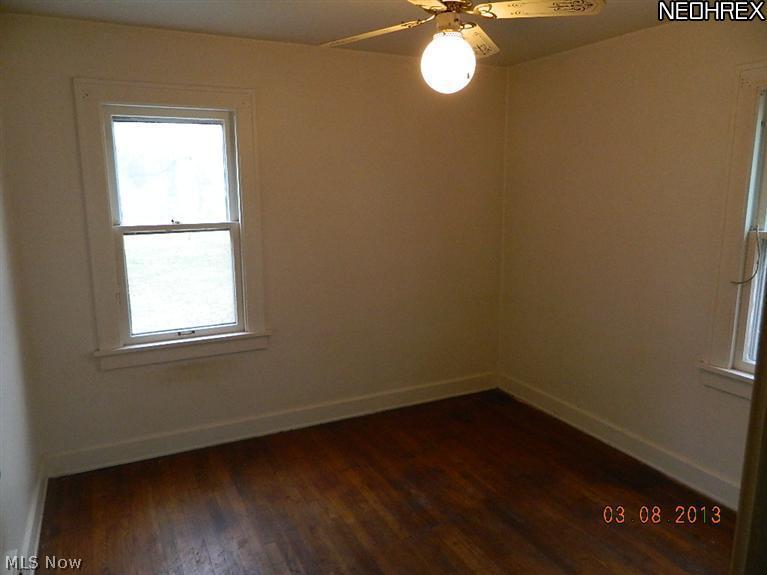 1507 Biltmore Road Cleveland, OH 44124 - Photo 6 of 10