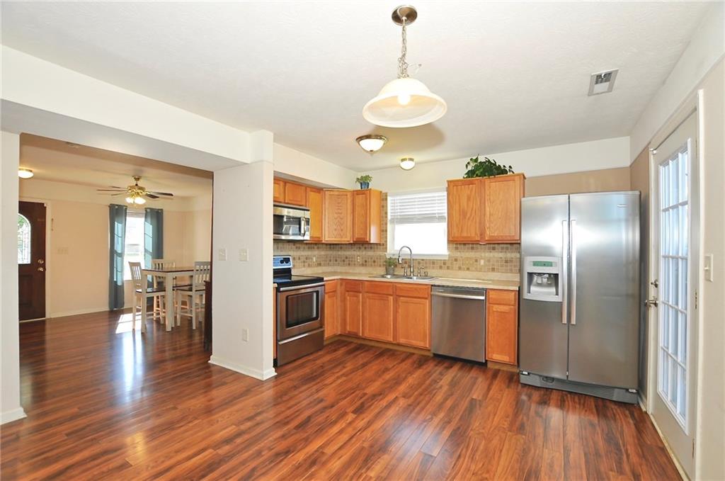120 Rambling Road Greenfield, IN 46140 - Photo 12 of 36