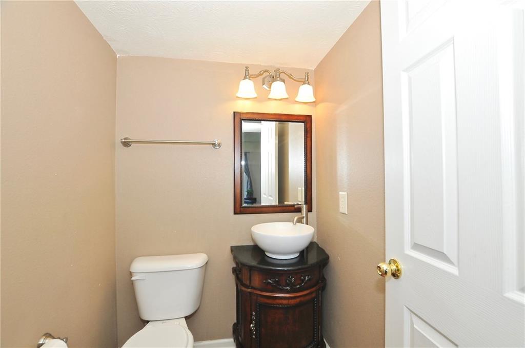 120 Rambling Road Greenfield, IN 46140 - Photo 16 of 36