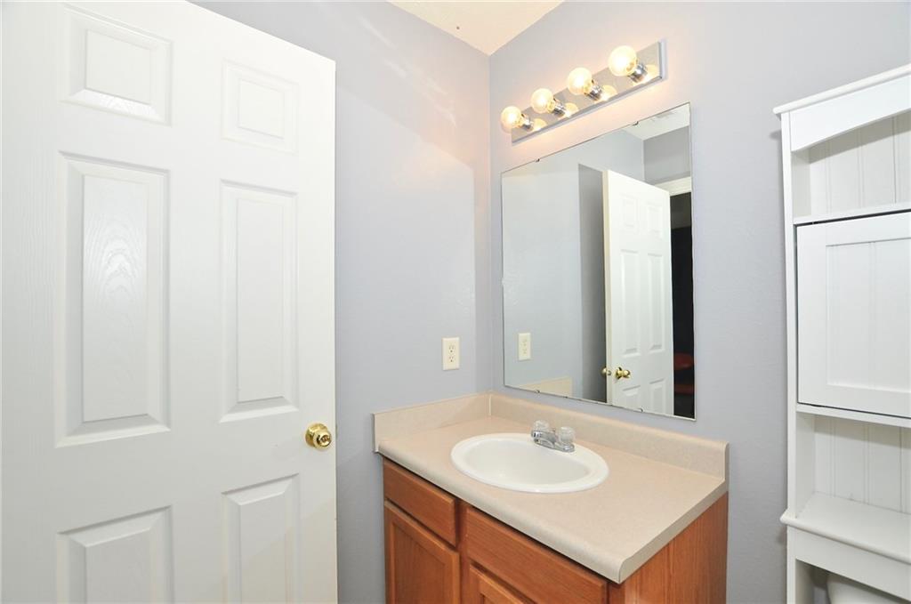 120 Rambling Road Greenfield, IN 46140 - Photo 25 of 36