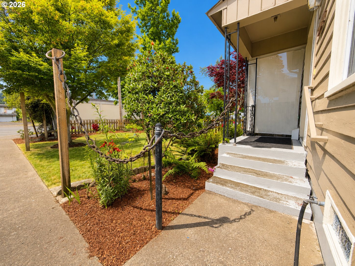 1664 Main Street Springfield, OR 97477 - Photo 3 of 17