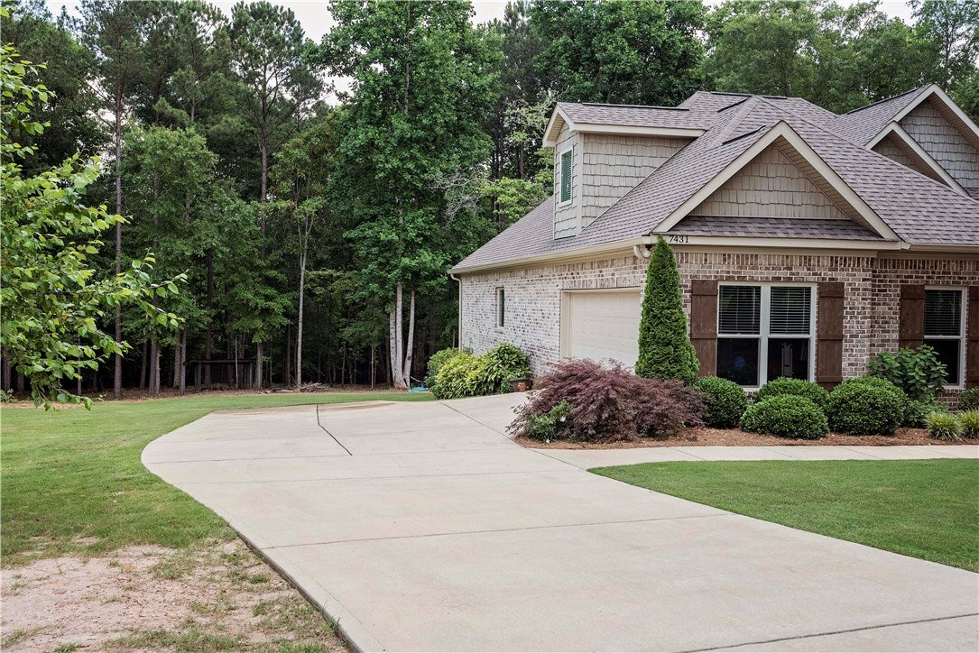 7431 Stonewall Road Opelika, AL 36801 - Photo 4 of 31 Gallery Image 4