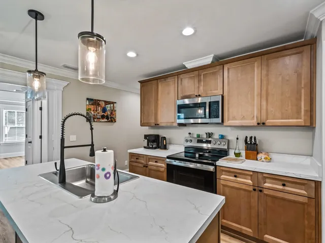 $215,900 | 30 Menomini Street, Crawfordville, FL 32327