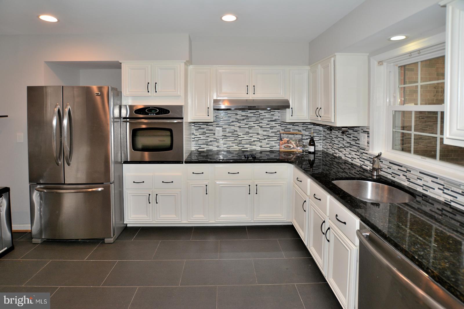 1555 Brookshire Court Reston, VA 20190 - Photo 8 of 31 Gallery Image 8