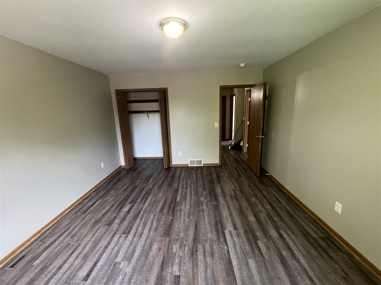6940 Shattuck Road Saginaw, MI 48603 - Photo 11 of 19 Gallery Image 11