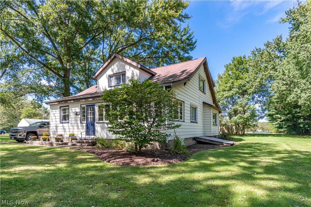 1155 Proctor Road Akron, OH 44306 - Photo 2 of 35