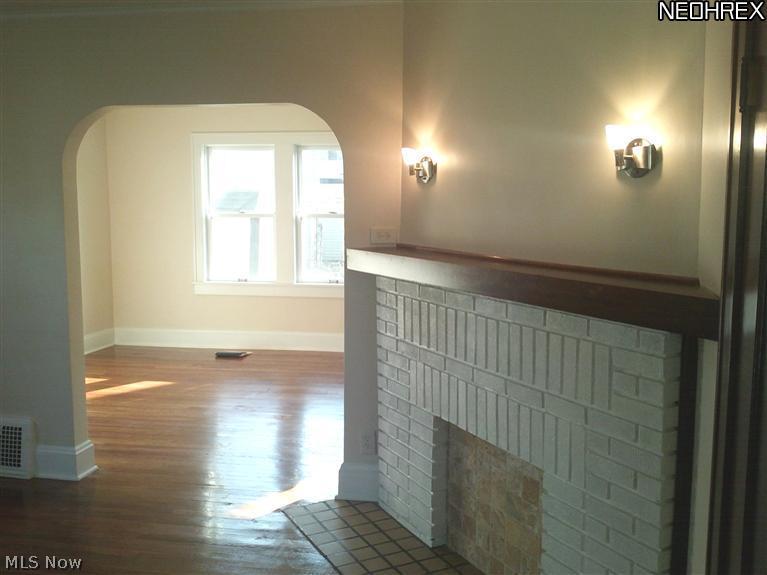 3642 Bainbridge Road Cleveland Heights, OH 44118 - Photo 18 of 25 Stunning hardwood floors & fantastic main living area flow.