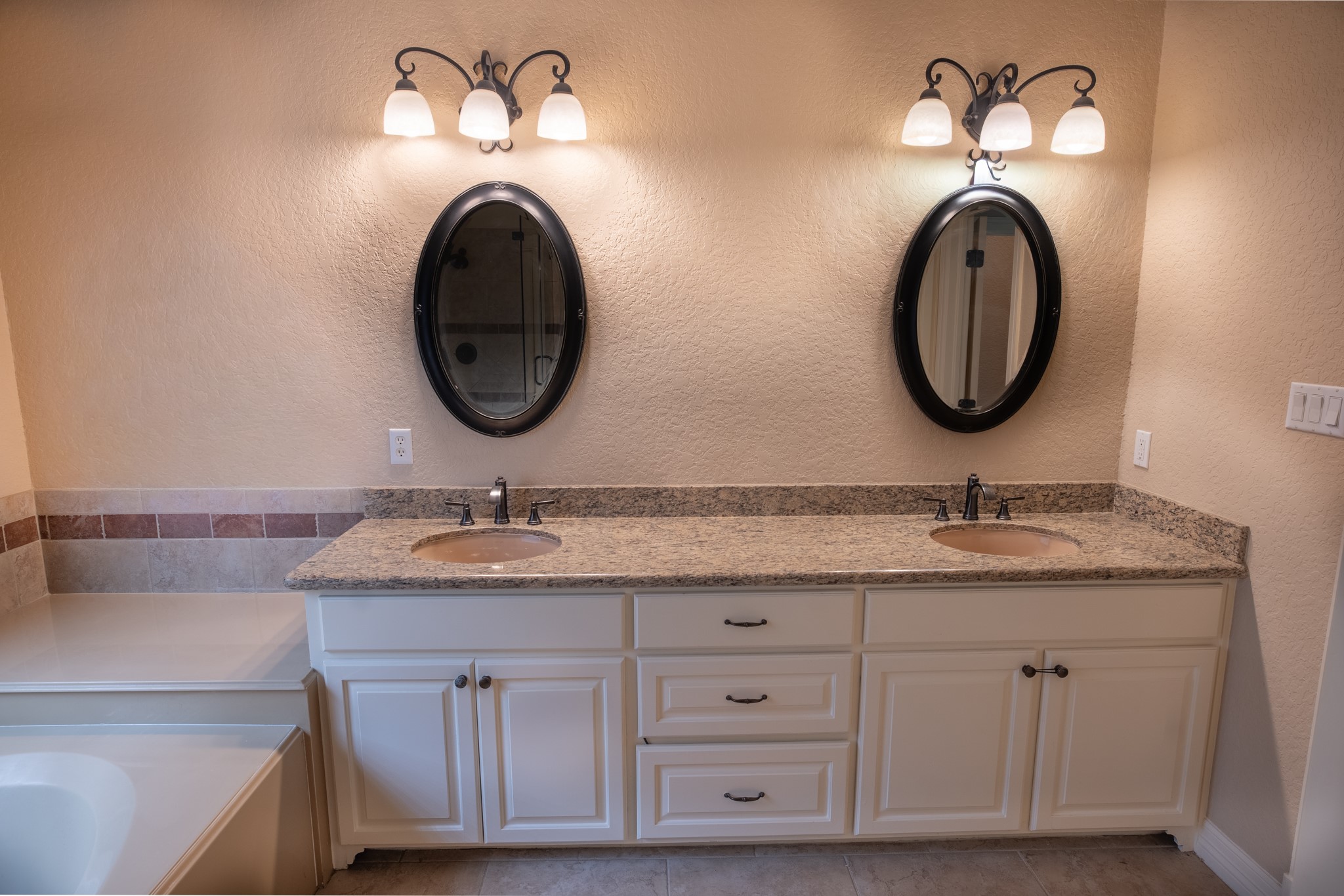 544 Wagon Wheel Trail Angleton, TX 77515 - Photo 18 of 45