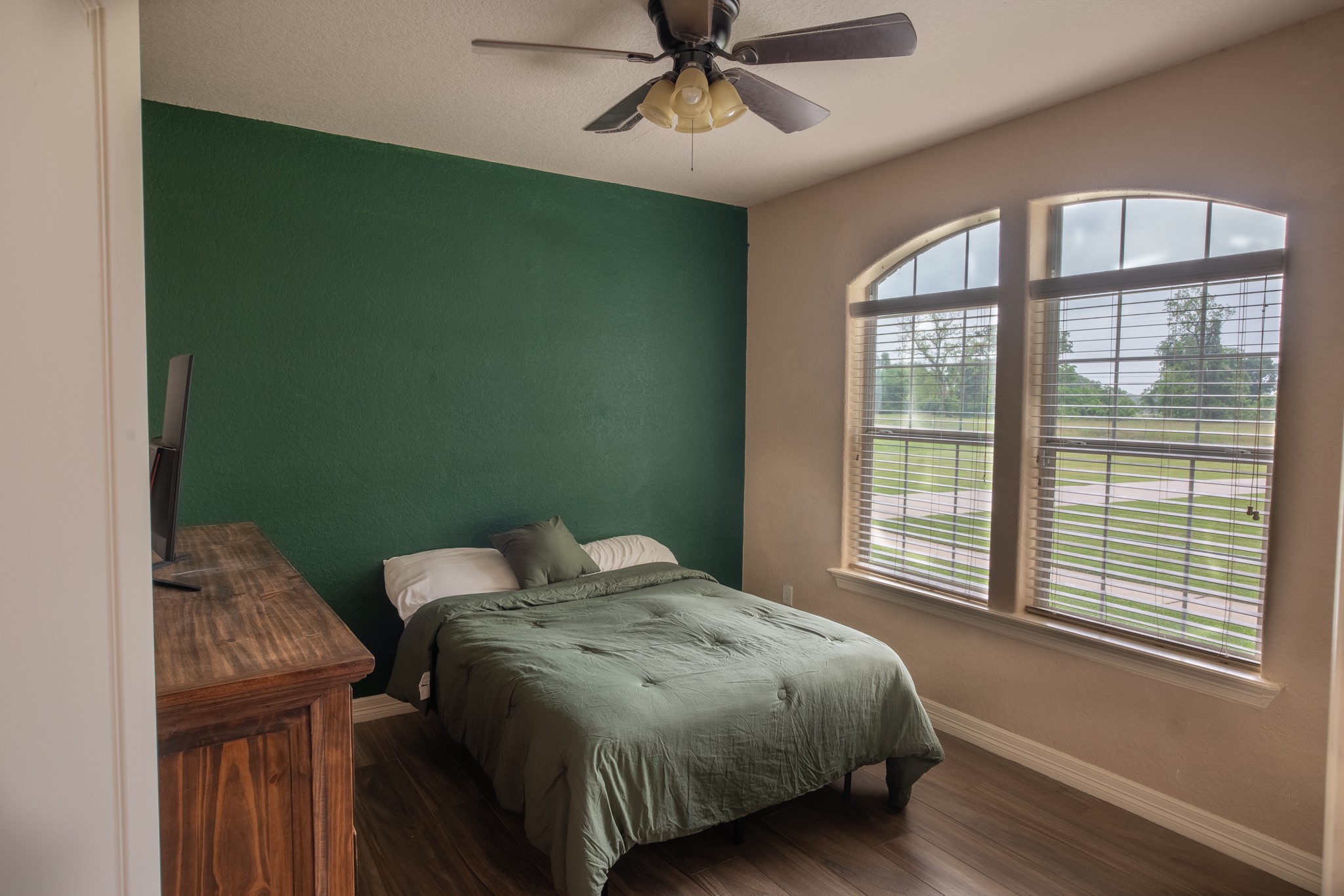 544 Wagon Wheel Trail Angleton, TX 77515 - Photo 20 of 45