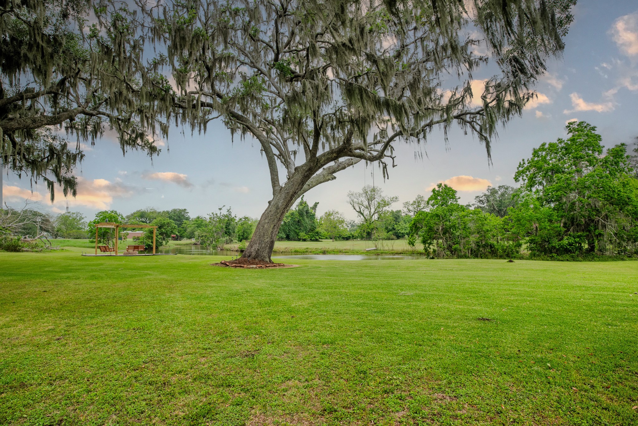 544 Wagon Wheel Trail Angleton, TX 77515 - Photo 35 of 45