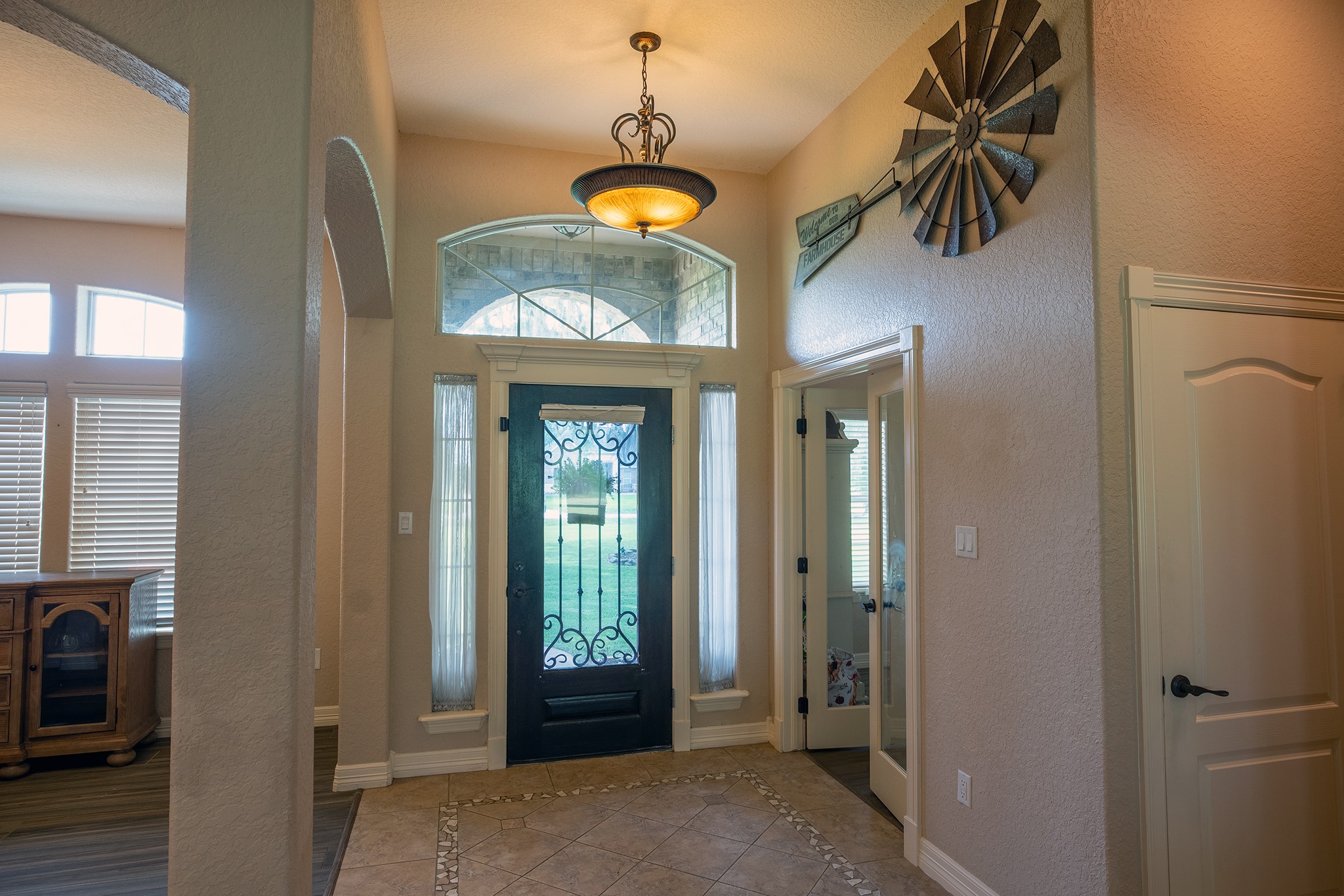 544 Wagon Wheel Trail Angleton, TX 77515 - Photo 5 of 45