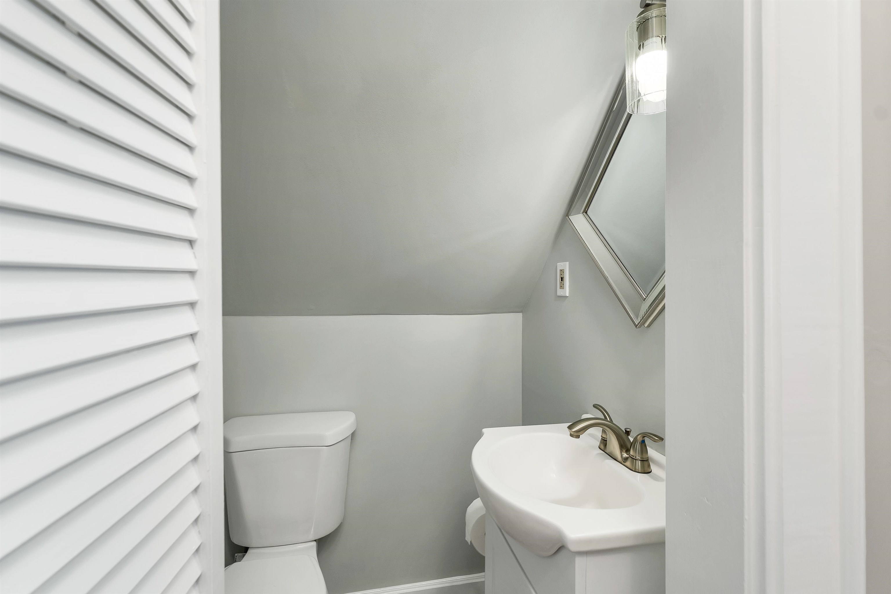 2007 Lafayette Road Portsmouth, NH 03801 - Photo 42 of 54