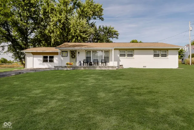 $344,900 | 602 Hospital Road, Franklin, IN 46131