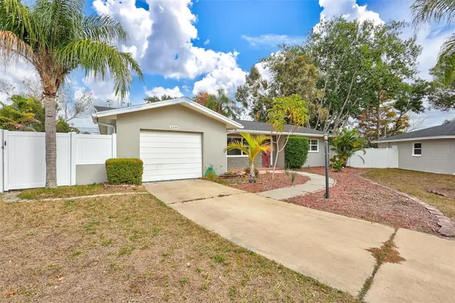 $2,500 | 2544 Burnice Drive, Clearwater, FL 33764