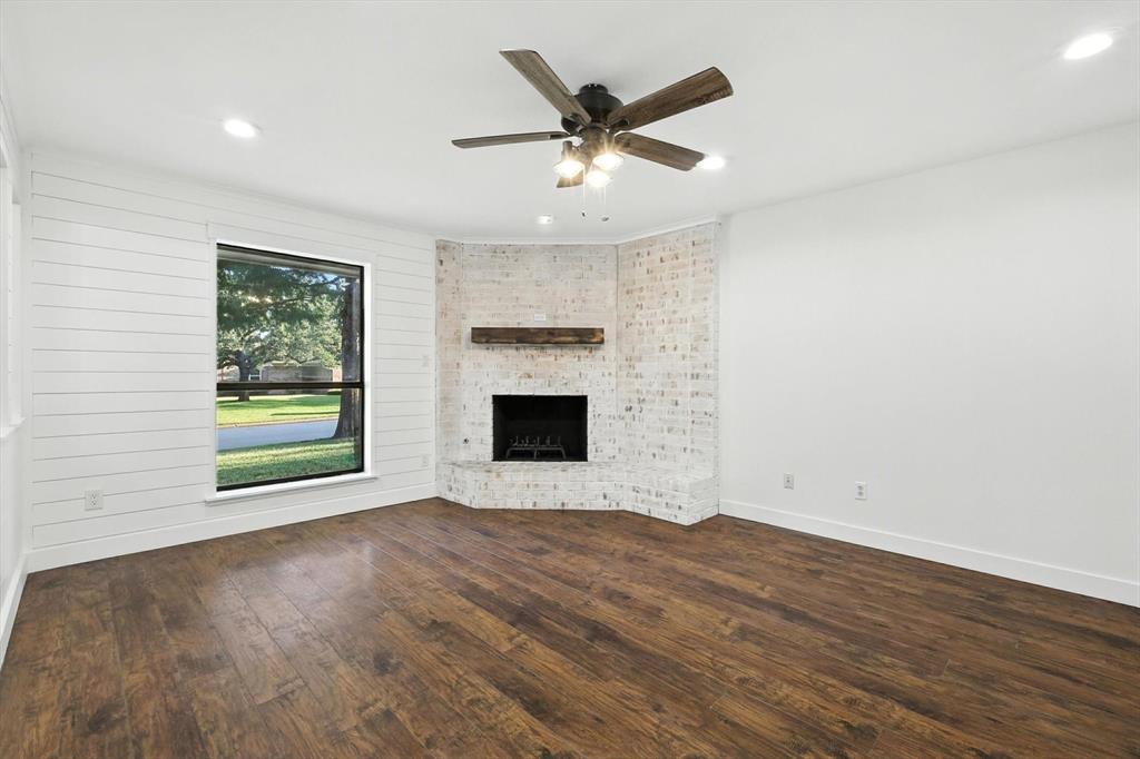 2902 Panhandle Drive Grapevine, TX 76051 - Photo 5 of 30