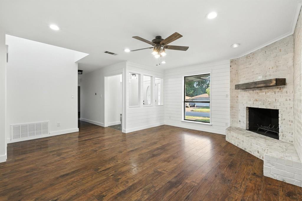 2902 Panhandle Drive Grapevine, TX 76051 - Photo 6 of 30