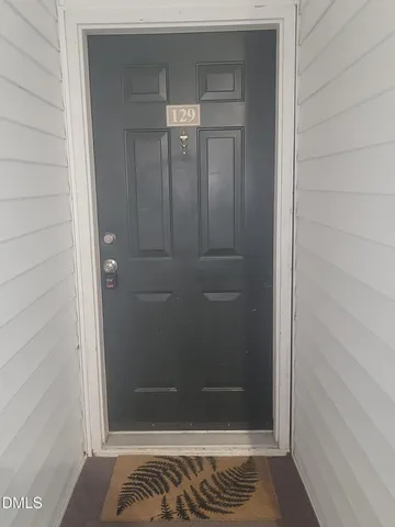 $180,000 | 129 Sturbridge Drive, Clayton, NC 27520