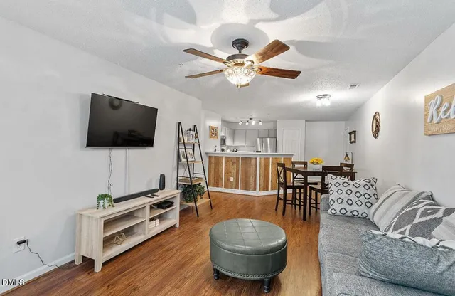 $180,000 | 129 Sturbridge Drive, Clayton, NC 27520