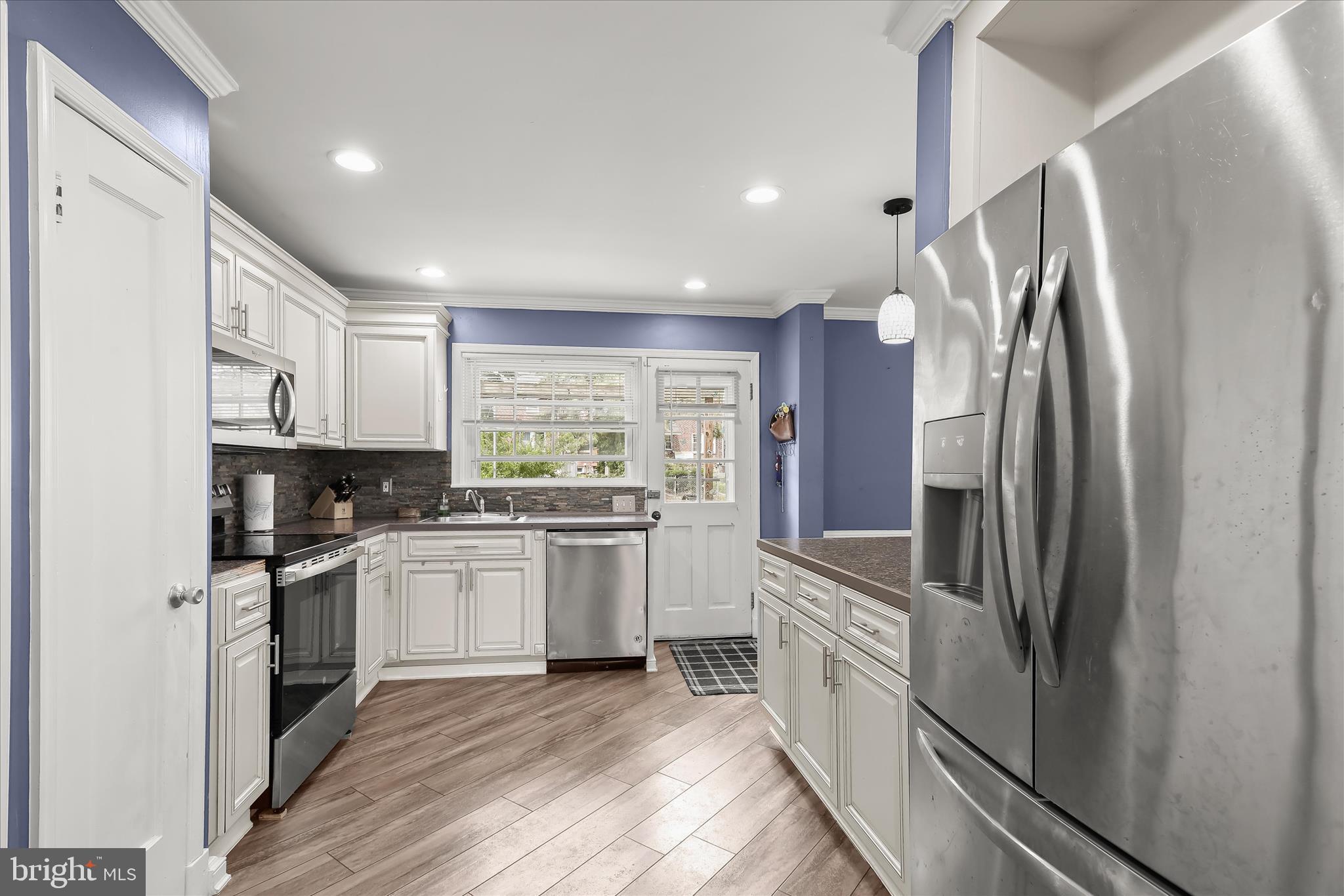 1823 Deveron Road Towson, MD 21286 - Photo 13 of 43 Kitchen