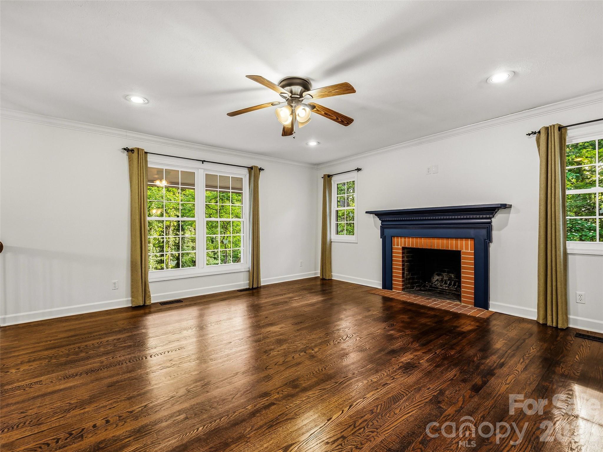 2388 Hebron Road Hendersonville, NC 28739 - Photo 19 of 48