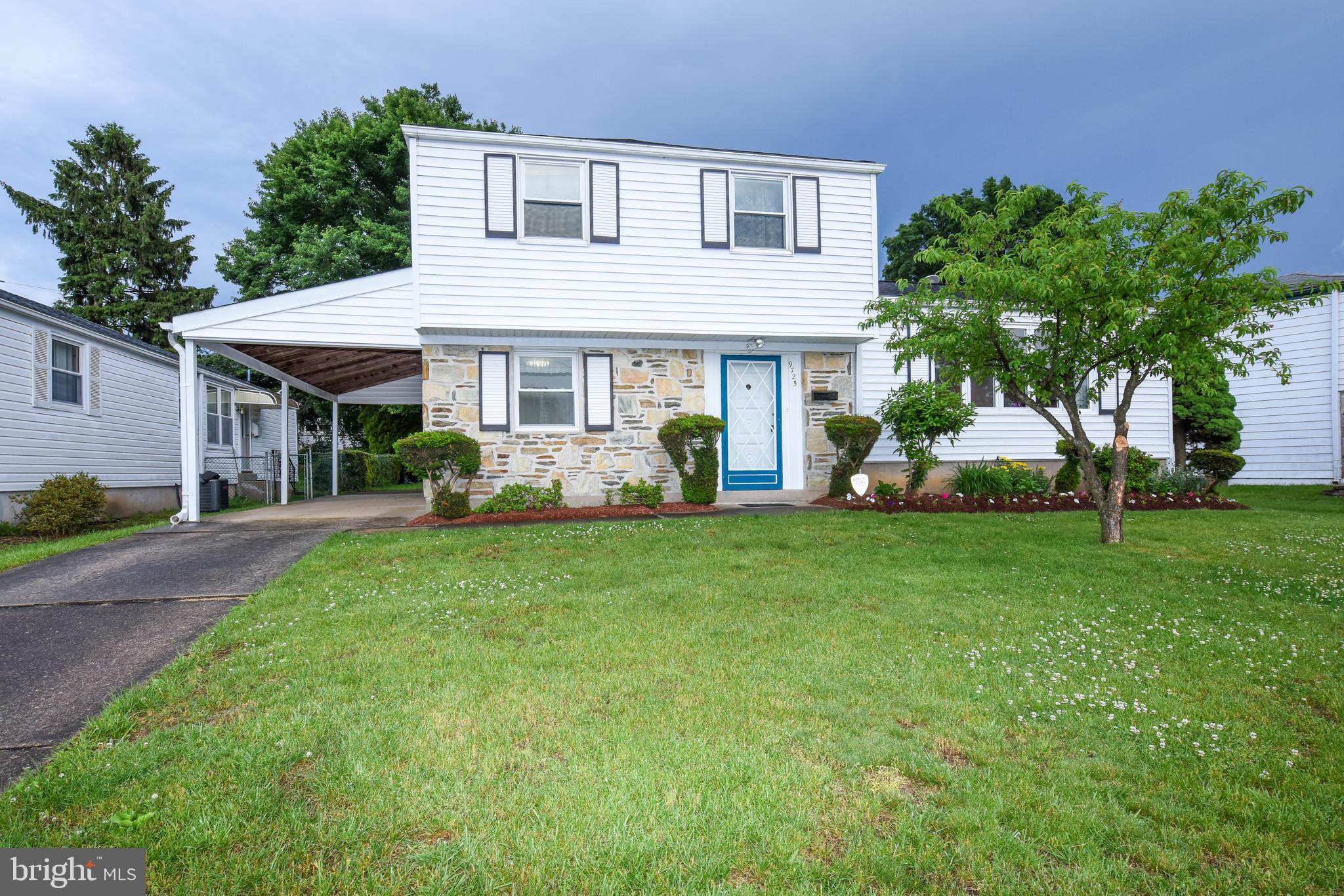 9725 Chapel Road Philadelphia, PA 19115 - Photo 2 of 29